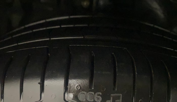 2019 Ford FREESTYLE TITANIUM PLUS 1.2 PETROL, Petrol, Manual, 28,877 km, Right Front Tyre Tread