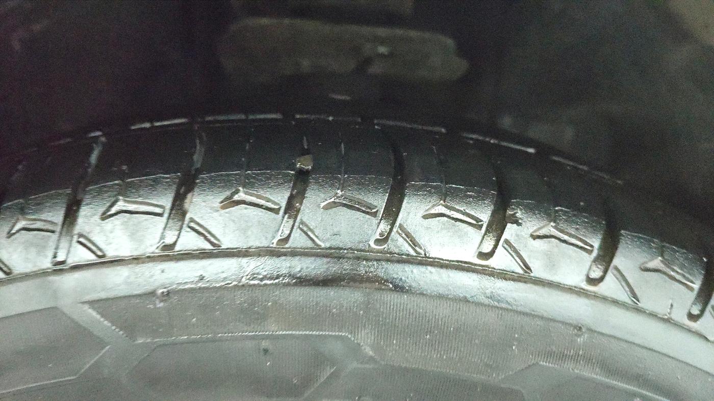 2022 Tata Tiago XZ PLUS PETROL, CNG, Manual, 49,178 km, Right Front Tyre Tread