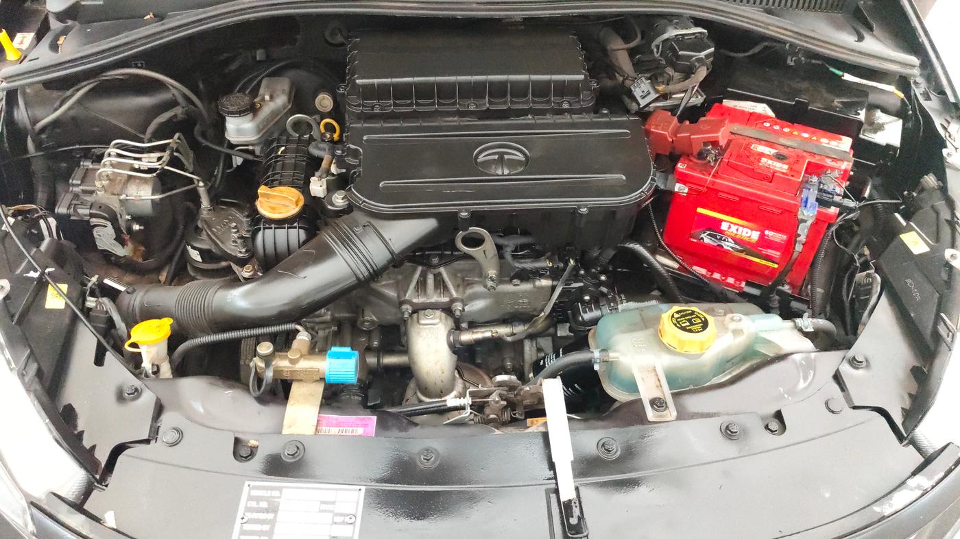 2022 Tata Tiago XZ PLUS PETROL, CNG, Manual, 49,178 km, Engine View