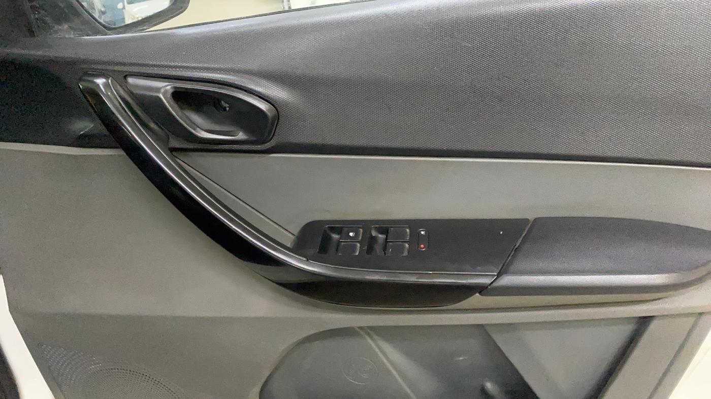 2017 Tata TIGOR XM PETROL, Petrol, Manual, 82,161 km, Driver Side Door Panels Control