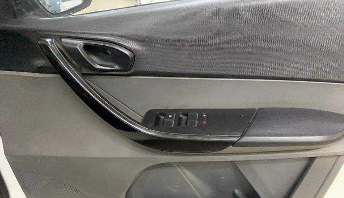 2017 Tata TIGOR XM PETROL, Petrol, Manual, 82,161 km, Driver Side Door Panels Control