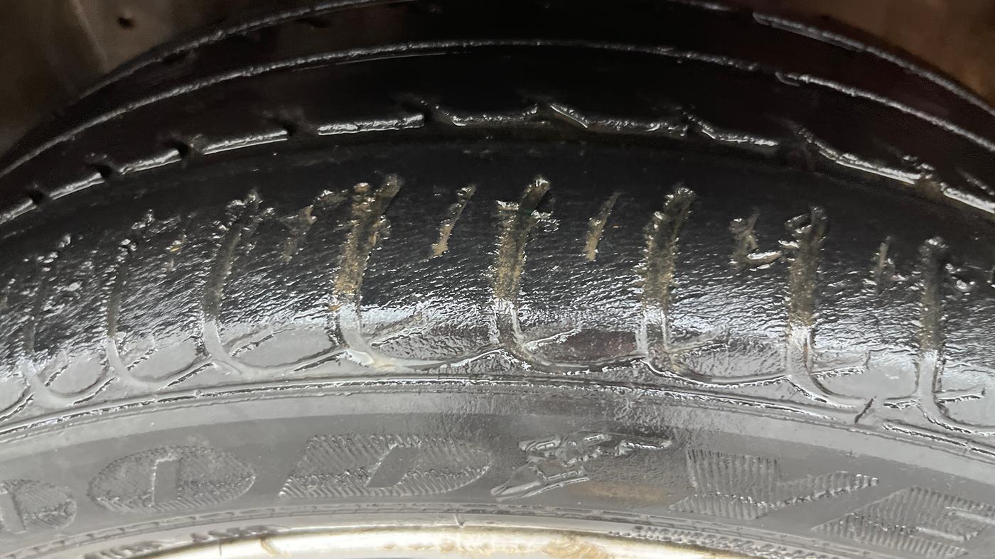 2013 Nissan Micra XV CVT, Petrol, Automatic, 68,014 km, Left Front Tyre Tread