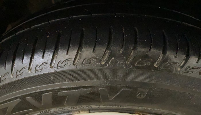 2017 Honda Amaze 1.2L I-VTEC S, Petrol, Manual, 60,227 km, Right Rear Tyre Tread