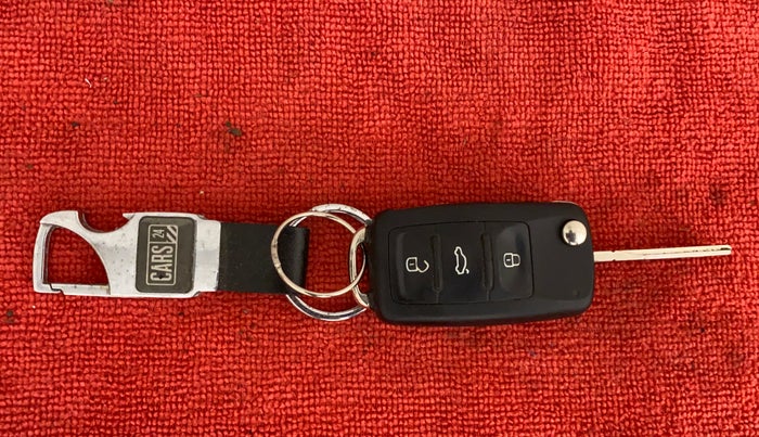 2021 Volkswagen Polo HIGHLINE PLUS 1.0L TSI, Petrol, Manual, 21,741 km, Key Close Up