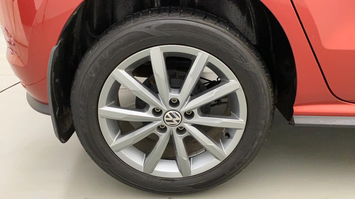 2021 Volkswagen Polo HIGHLINE PLUS 1.0L TSI, Petrol, Manual, 21,741 km, Right Rear Wheel