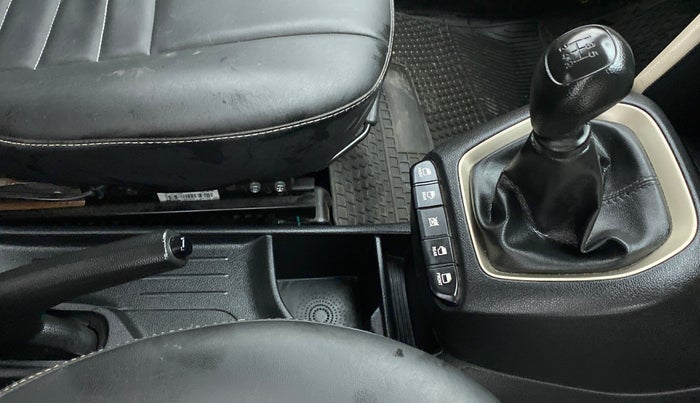 2020 Hyundai NEW SANTRO 1.1 SPORTZ MT CNG, CNG, Manual, 47,887 km, Gear Lever