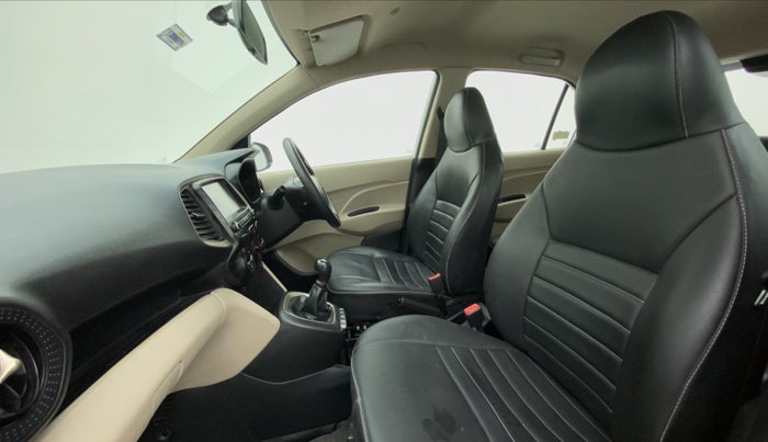 2020 Hyundai NEW SANTRO 1.1 SPORTZ MT CNG, CNG, Manual, 47,887 km, Right Side Front Door Cabin
