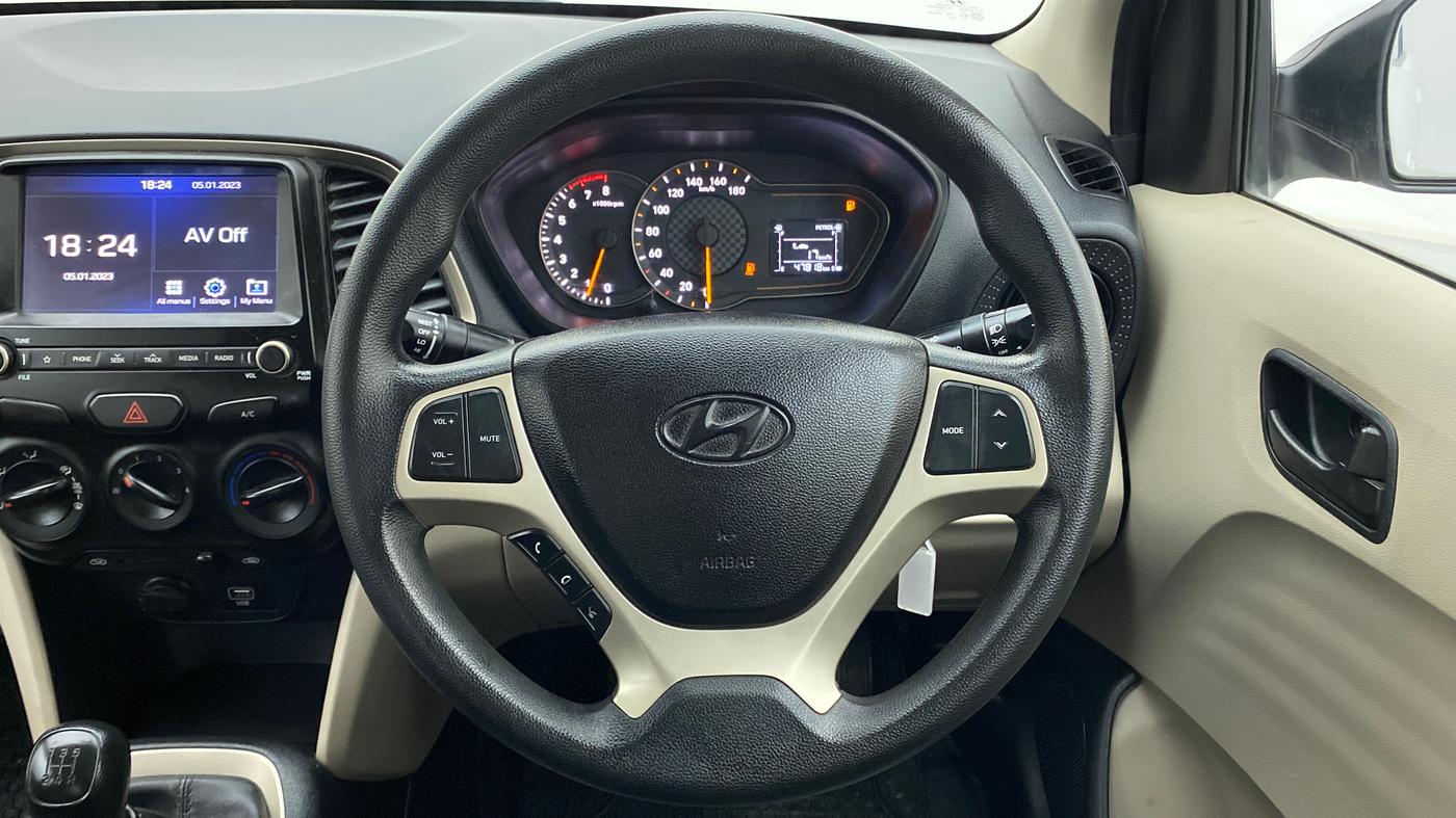 2020 Hyundai NEW SANTRO 1.1 SPORTZ MT CNG, CNG, Manual, 47,887 km, Steering Wheel Close Up