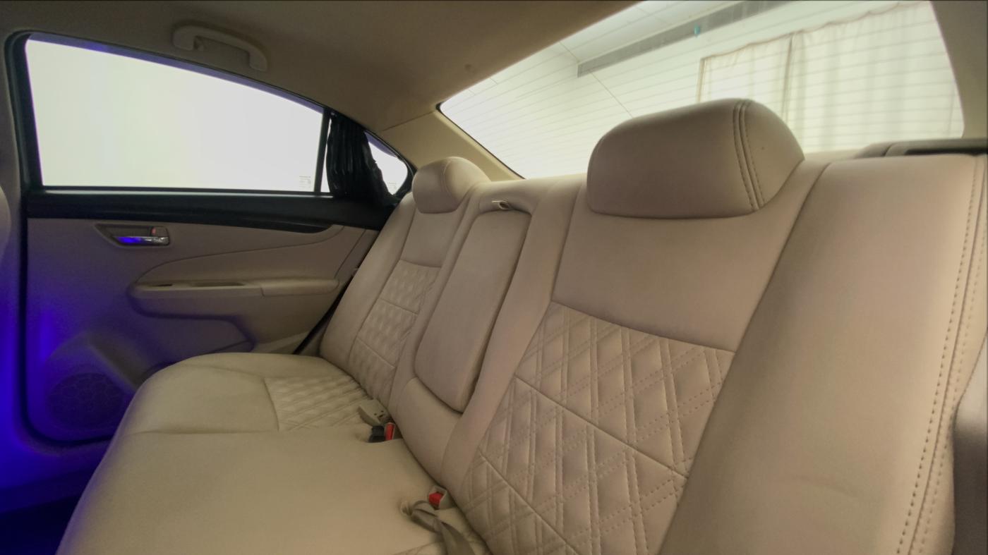 2016 Maruti Ciaz VDI SHVS, Diesel, Manual, 1,20,582 km, Right Side Rear Door Cabin