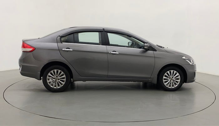 2016 Maruti Ciaz VDI SHVS, Diesel, Manual, 1,20,582 km, Right Side