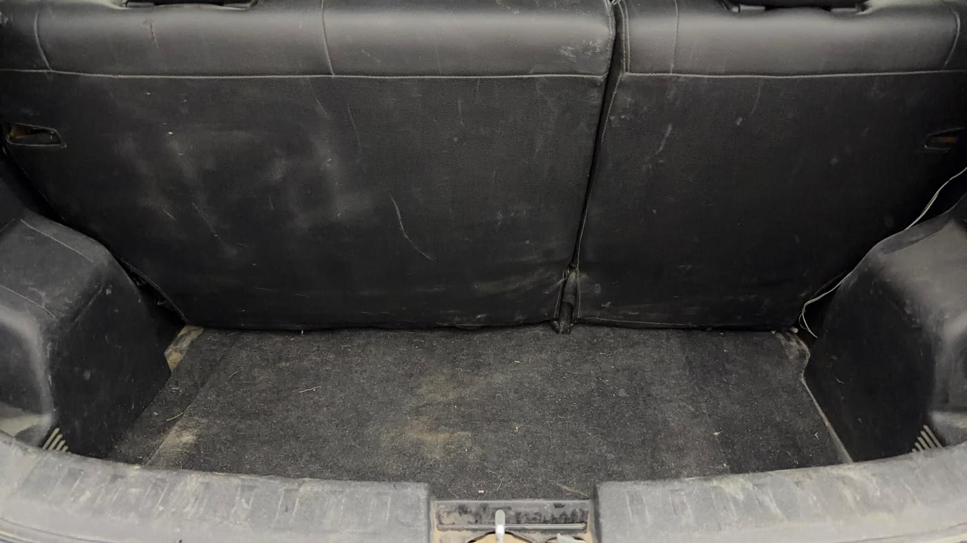 2015 Maruti Swift LXI (O), Petrol, Manual, 59,953 km, Boot Inside