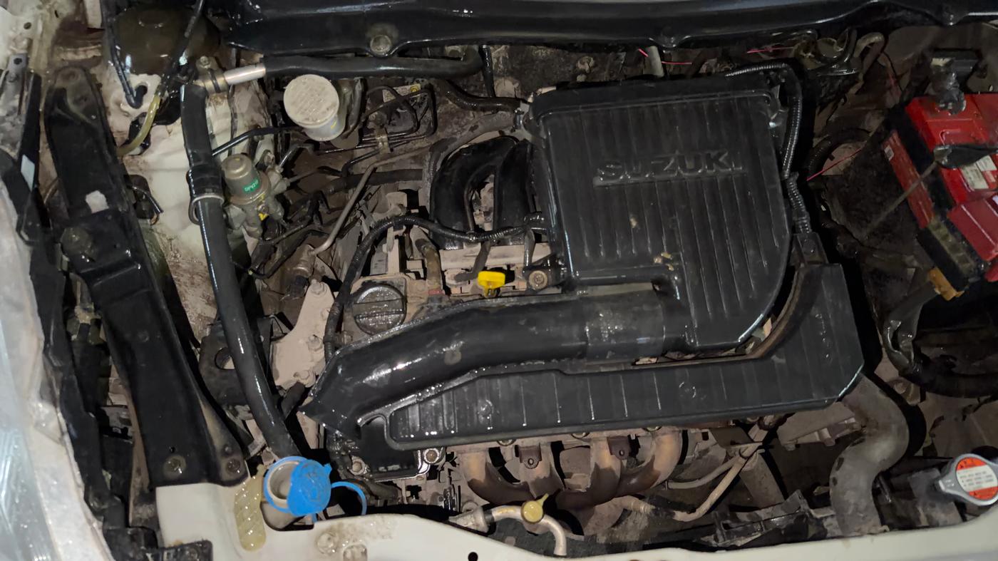 2015 Maruti Swift LXI (O), Petrol, Manual, 59,953 km, Engine View - Right