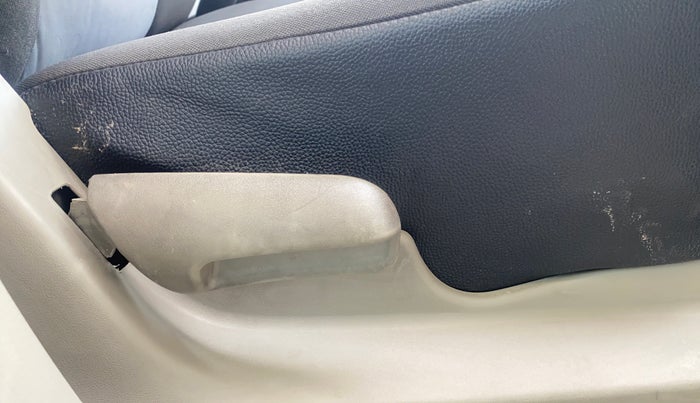 2014 Maruti Celerio VXI AMT, Petrol, Automatic, 25,217 km, Driver Side Adjustment Panel
