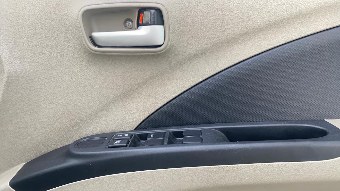 2014 Maruti Celerio VXI AMT, Petrol, Automatic, 25,217 km, Driver Side Door Panels Control