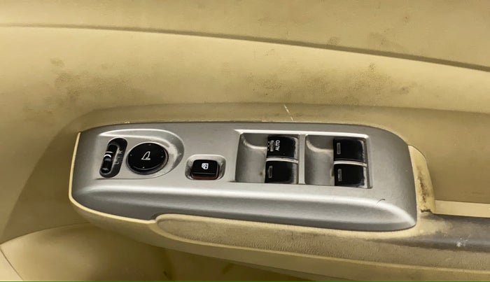 2011 Honda City V MT PETROL, Petrol, Manual, 88,976 km, Right front window switch / handle - Switch/handle not functional