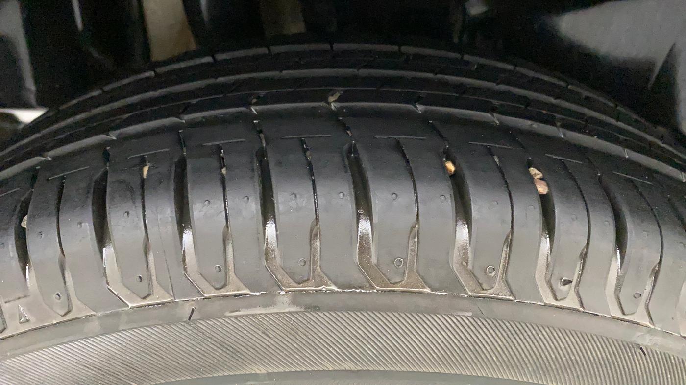 2018 Maruti Swift VXI, Petrol, Manual, 56,291 km, Right Rear Tyre Tread