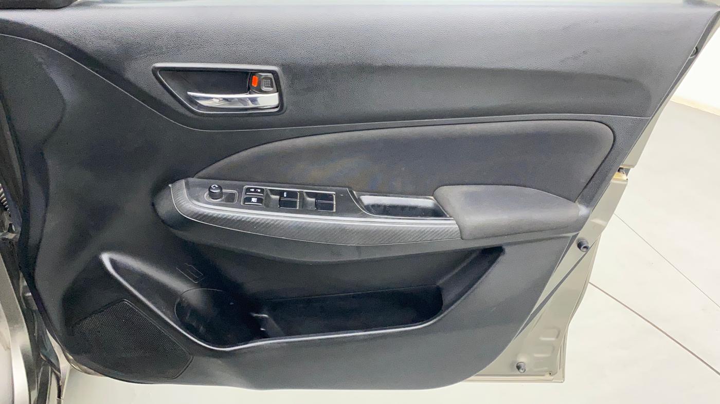 2018 Maruti Swift VXI, Petrol, Manual, 56,291 km, Driver Side Door Panels Control