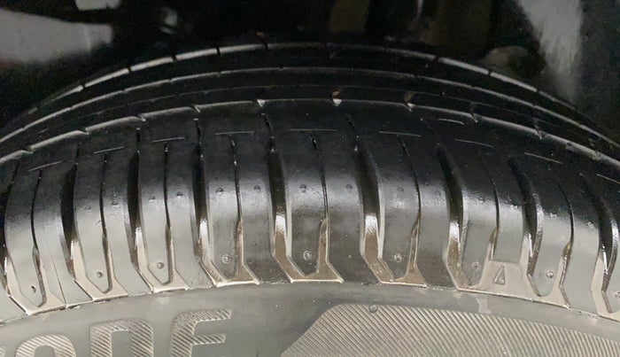 2018 Maruti Swift VXI, Petrol, Manual, 56,291 km, Left Rear Tyre Tread