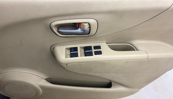 2012 Maruti A Star VXI (ABS) AT, Petrol, Automatic, 1,38,779 km, Driver Side Door Panels Control