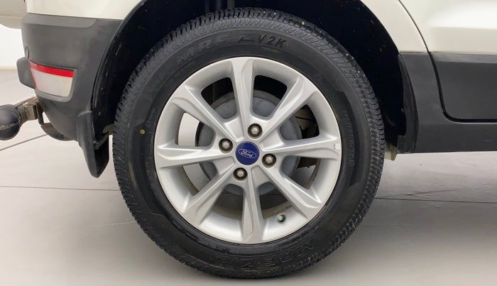 2018 Ford Ecosport TITANIUM 1.5L DIESEL, Diesel, Manual, 1,05,617 km, Right Rear Wheel