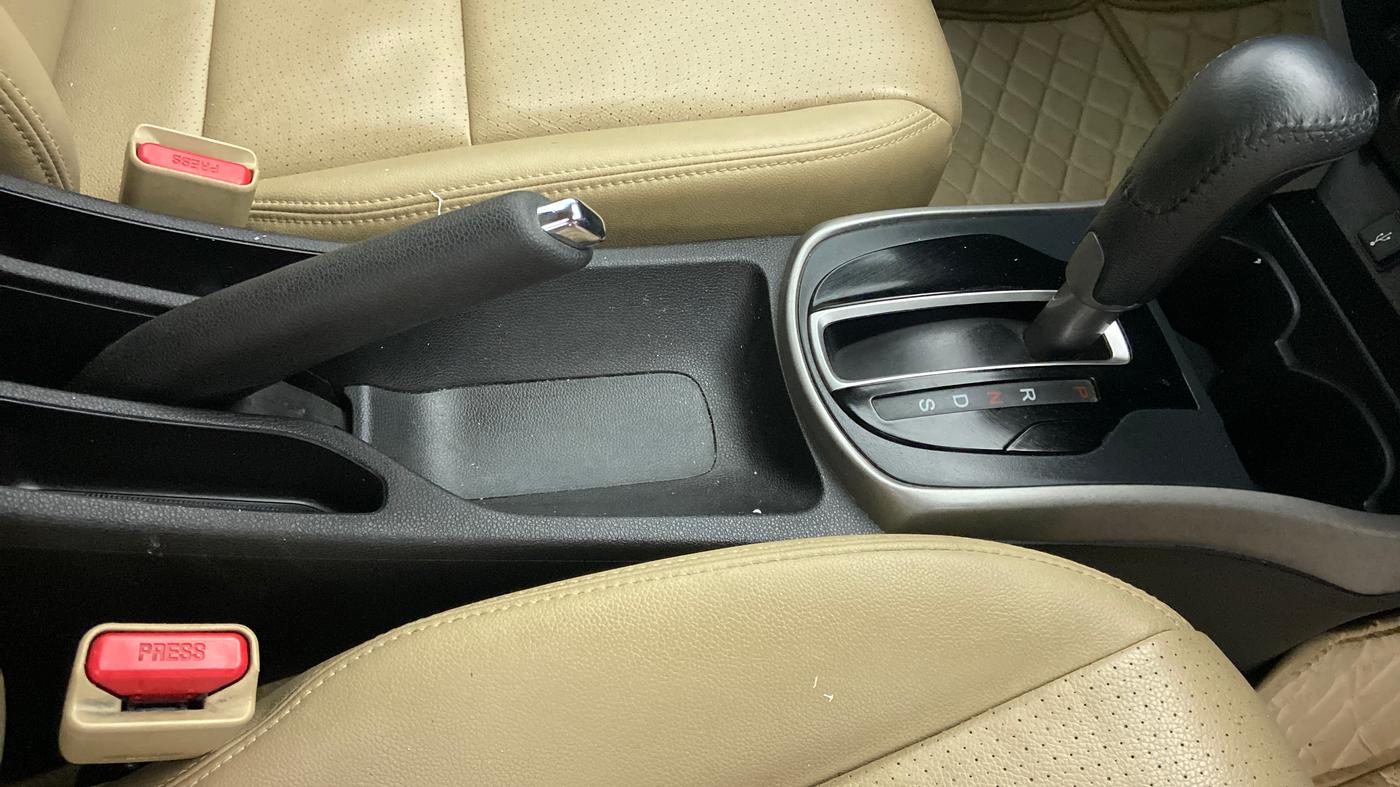 2017 Honda City VX CVT PETROL, Petrol, Automatic, 44,462 km, Gear Lever