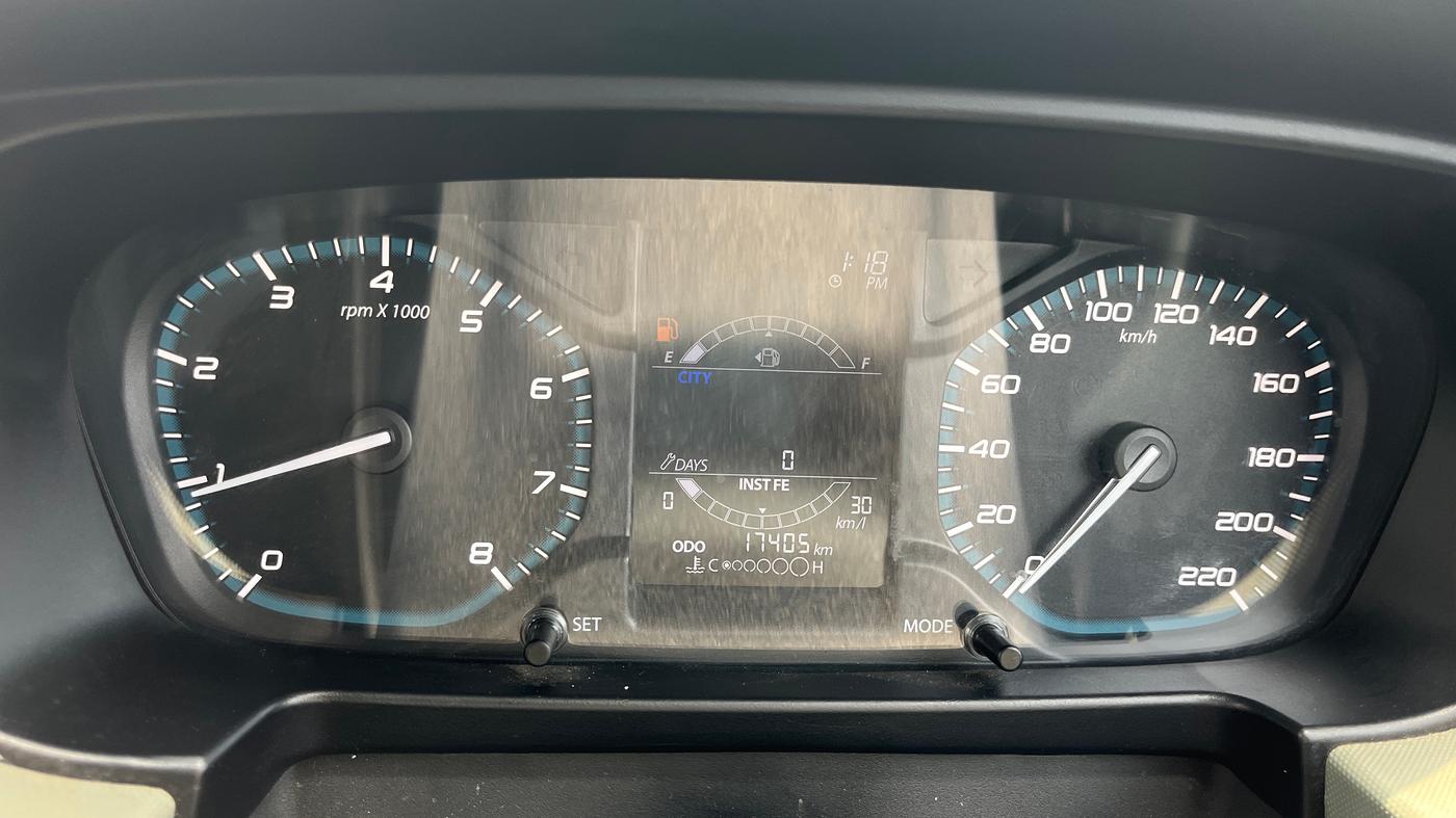2022 Tata PUNCH ADVENTURE MT, Petrol, Manual, 17,385 km, Odometer Image