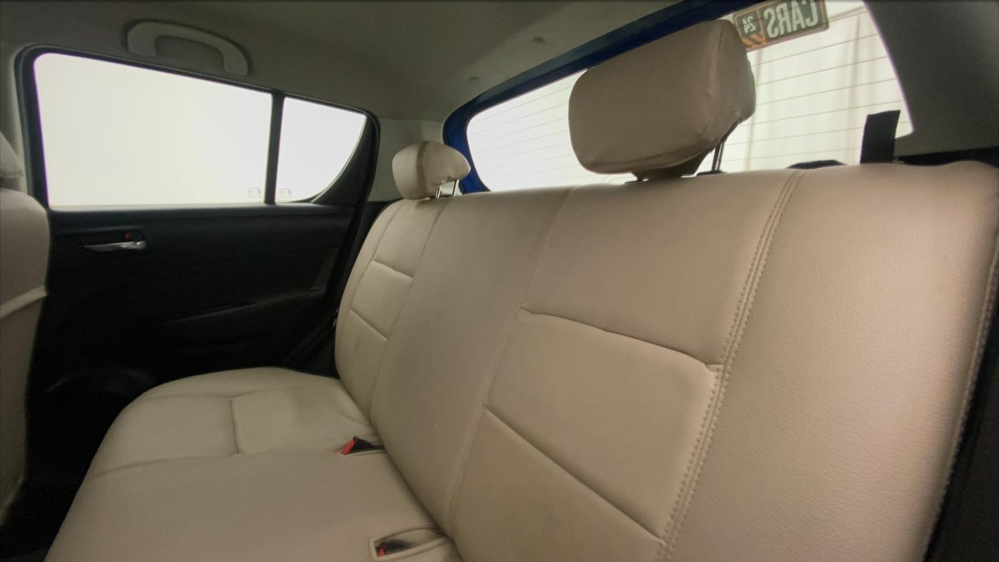 2012 Maruti Swift ZXI, Petrol, Manual, 25,077 km, Right Side Rear Door Cabin