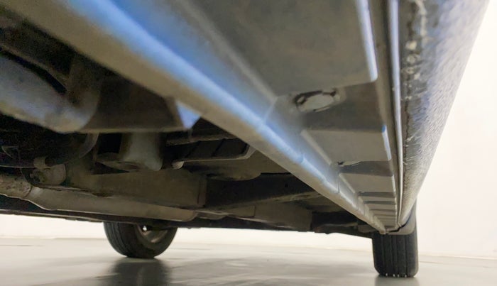 2012 Maruti Swift ZXI, Petrol, Manual, 25,077 km, Right Side Underbody
