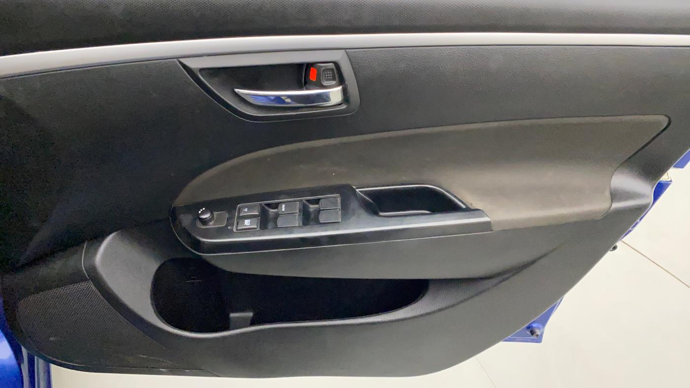 2012 Maruti Swift ZXI, Petrol, Manual, 25,077 km, Driver Side Door Panels Control