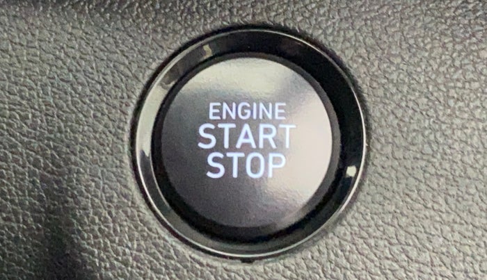 2019 Hyundai VENUE SX(O) CRDi, Diesel, Manual, 52,800 km, Keyless Start/ Stop Button