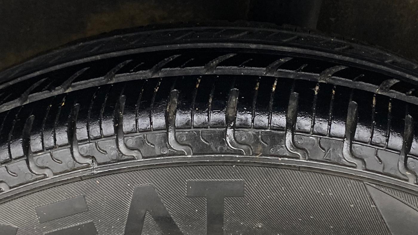 2018 Renault Kwid RXL, Petrol, Manual, 48,071 km, Left Rear Tyre Tread