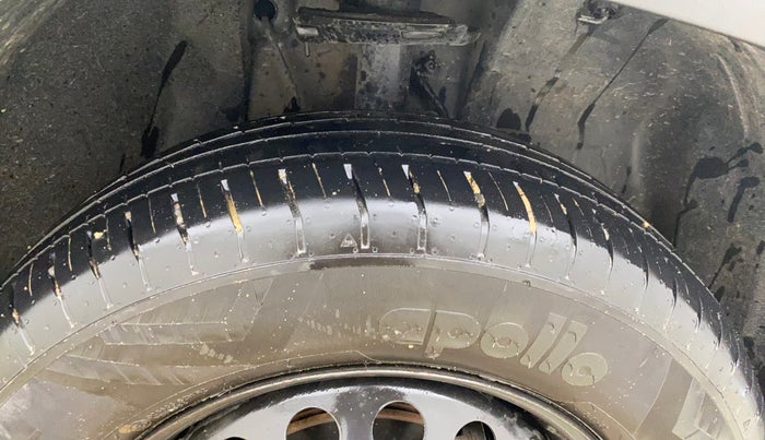 2024 Tata PUNCH ADVENTURE AMT, Petrol, Automatic, 4,233 km, Right Front Tyre Tread