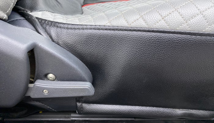 2019 Maruti Alto 800 LXI, Petrol, Manual, 24,461 km, Driver Side Adjustment Panel