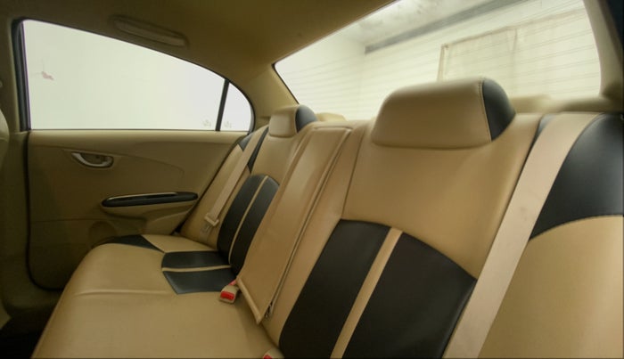 2017 Honda Amaze 1.2L I-VTEC VX AT, Petrol, Automatic, 46,263 km, Right Side Rear Door Cabin