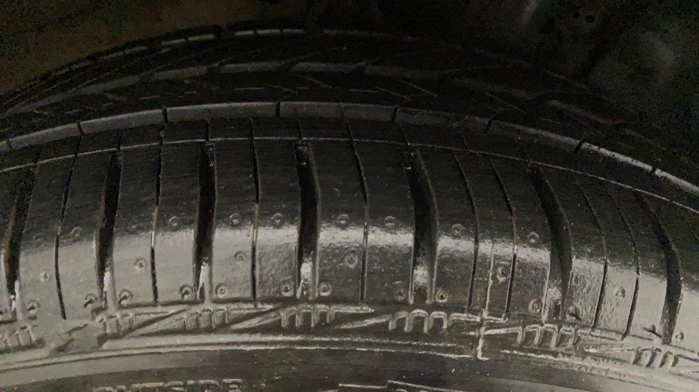 2017 Honda Amaze 1.2L I-VTEC VX AT, Petrol, Automatic, 46,263 km, Right Rear Tyre Tread
