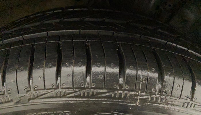 2017 Honda Amaze 1.2L I-VTEC VX AT, Petrol, Automatic, 46,263 km, Right Rear Tyre Tread