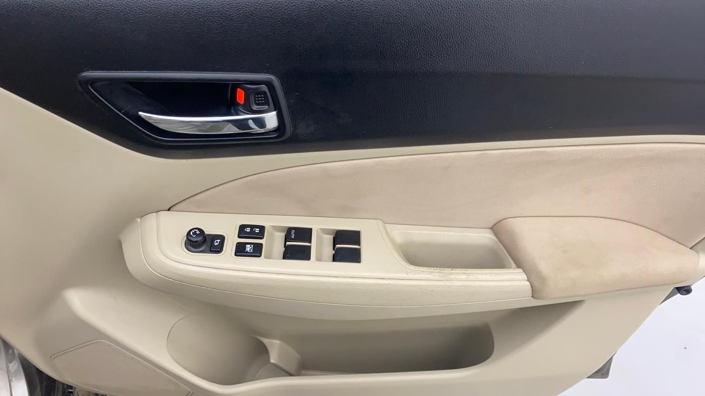 2021 Maruti Dzire VXI AMT, Petrol, Automatic, 40,430 km, Driver Side Door Panels Control
