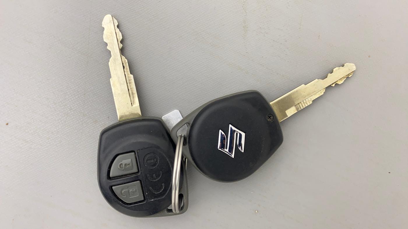 2021 Maruti Dzire VXI AMT, Petrol, Automatic, 40,430 km, Key Close Up