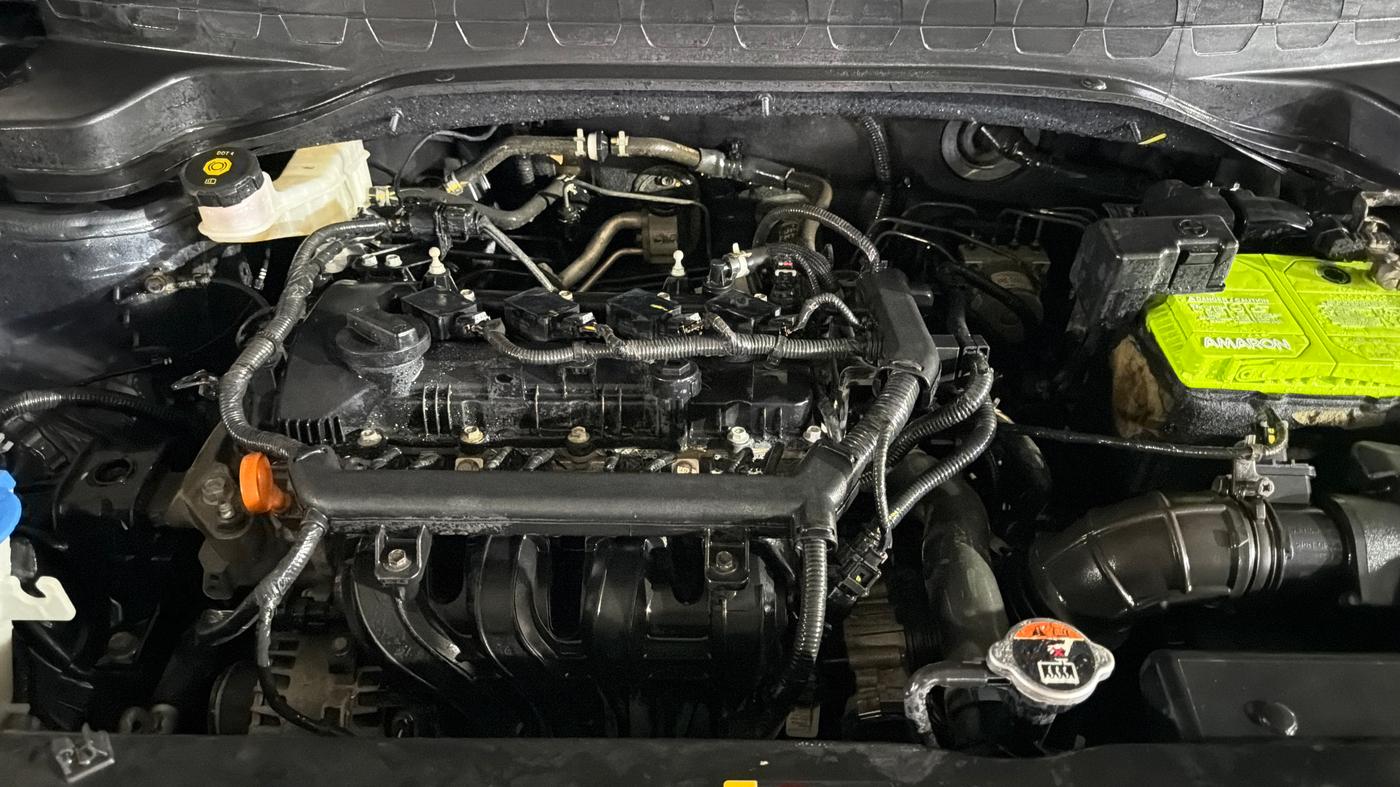 2022 KIA SONET HTK 1.2, Petrol, Manual, 31,406 km, Engine View
