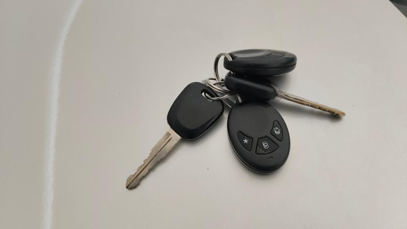 2015 Maruti Wagon R 1.0 LXI CNG, CNG, Manual, 84,773 km, Key Close Up