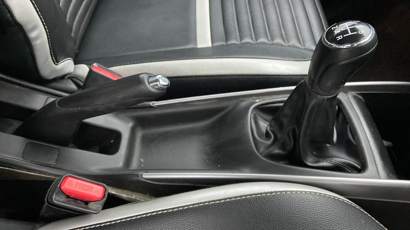 2020 Maruti Baleno ZETA PETROL 1.2, Petrol, Manual, 33,710 km, Gear Lever