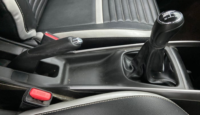 2020 Maruti Baleno ZETA PETROL 1.2, Petrol, Manual, 33,710 km, Gear Lever