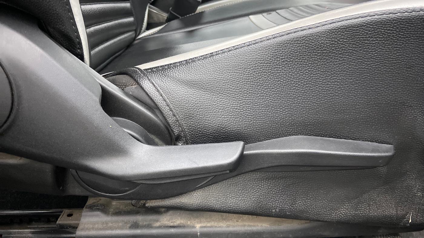 2020 Maruti Baleno ZETA PETROL 1.2, Petrol, Manual, 33,710 km, Driver Side Adjustment Panel