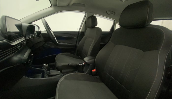 2021 Hyundai NEW I20 ASTA 1.2 AT, Petrol, Automatic, 13,753 km, Right Side Front Door Cabin