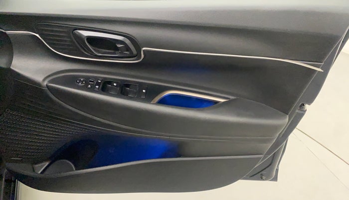 2021 Hyundai NEW I20 ASTA 1.2 AT, Petrol, Automatic, 13,753 km, Driver Side Door Panels Control