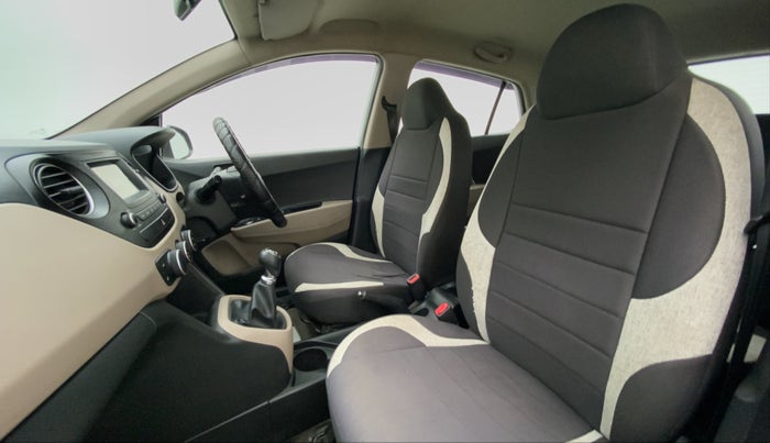 2017 Hyundai Grand i10 SPORTZ 1.2 KAPPA VTVT, Petrol, Manual, 17,332 km, Right Side Front Door Cabin