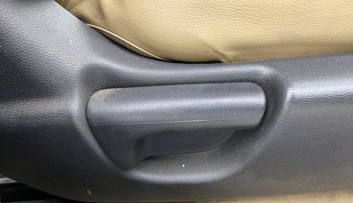 2018 Honda City 1.5L I-VTEC V MT, Petrol, Manual, 41,110 km, Driver Side Adjustment Panel
