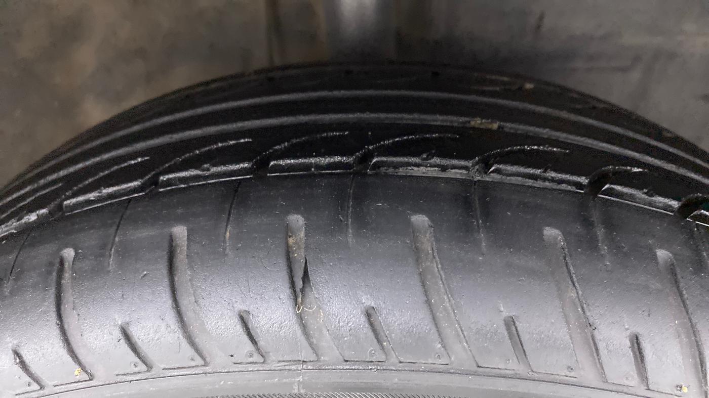2013 Toyota Etios GD, Diesel, Manual, 96,919 km, Right Front Tyre Tread