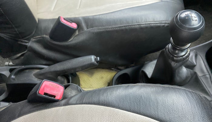 2013 Toyota Etios GD, Diesel, Manual, 96,919 km, Gear Lever