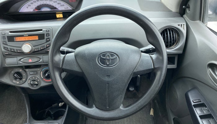 2013 Toyota Etios GD, Diesel, Manual, 96,919 km, Steering Wheel Close Up